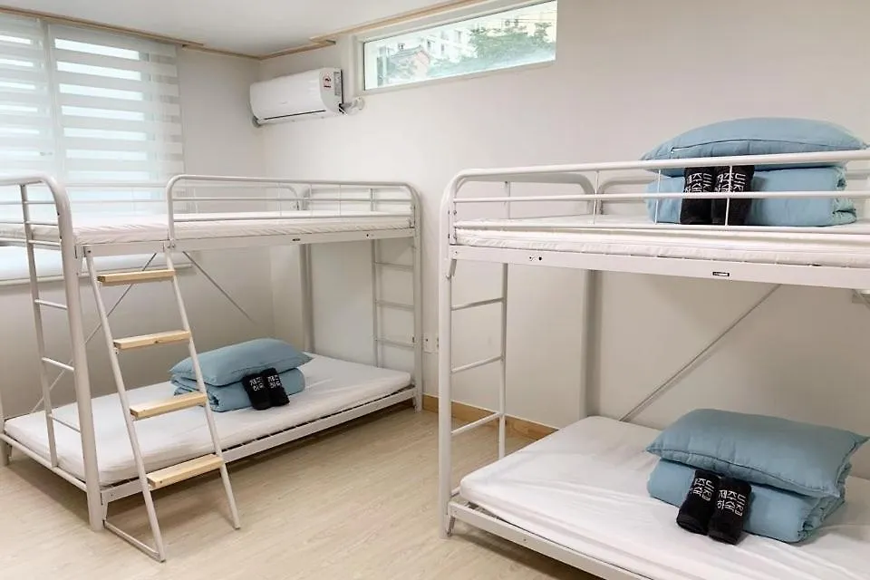 Jeju Guesthouse Oedo-dong 2*,  South Korea